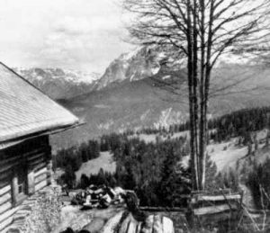 Drehmöserhütte Blick auf Karlwendelstein
